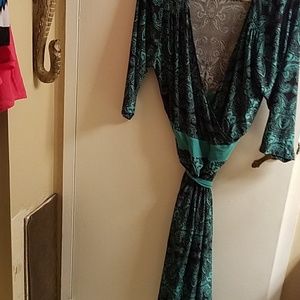 Igigi Paisley Wrap Dress Size 14-16
